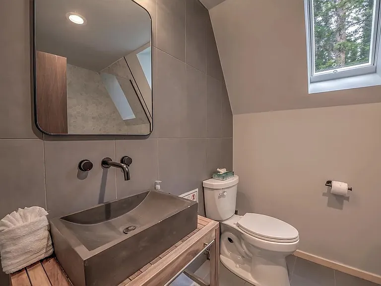 563 County Road 672 — Photo 3