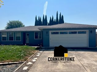 1713 Tara Cir, Central Point, OR 97502