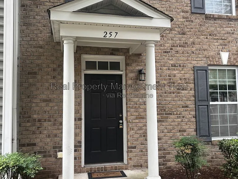 257 Carnelian St — Photo 2