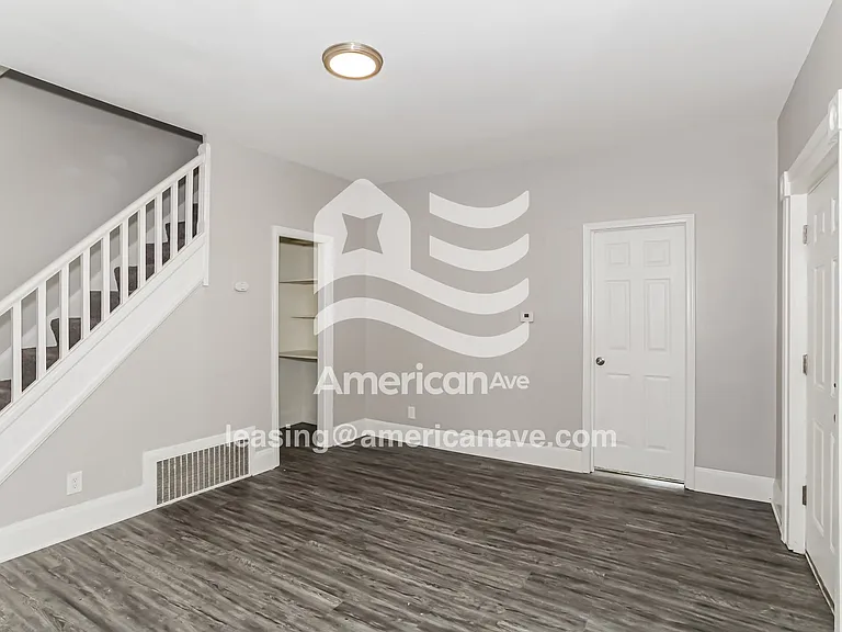 88238_003_living_room_13816271.jpg