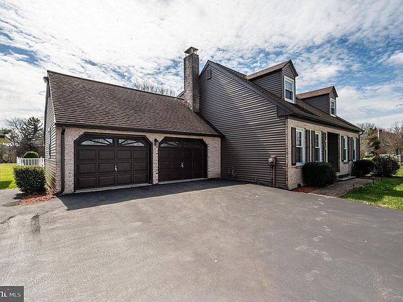 2nd image of 436 Linden Rd