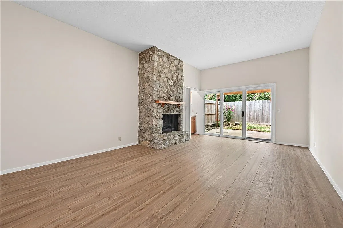3 bed, 1503 sqft, $1,500 — Photo 4