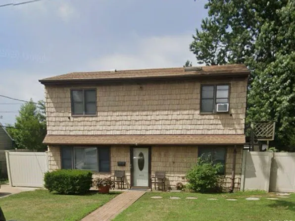 1420 Little Neck Avenue, North Bellmore, NY 11710