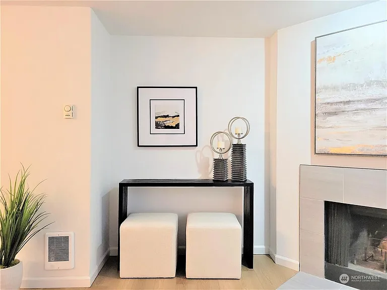975 Aberdeen Ave NE #H204 — Photo 8