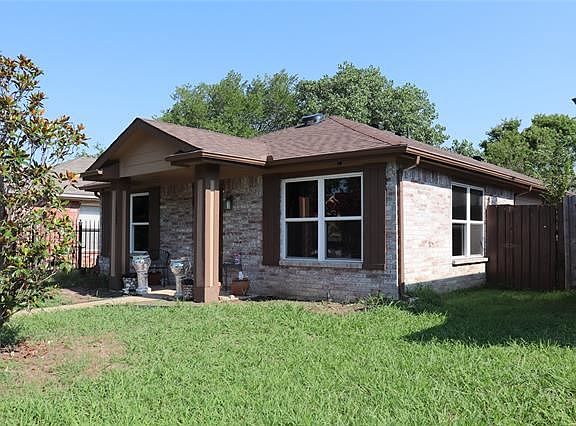 3rd image of 10247 Sand Springs Ave