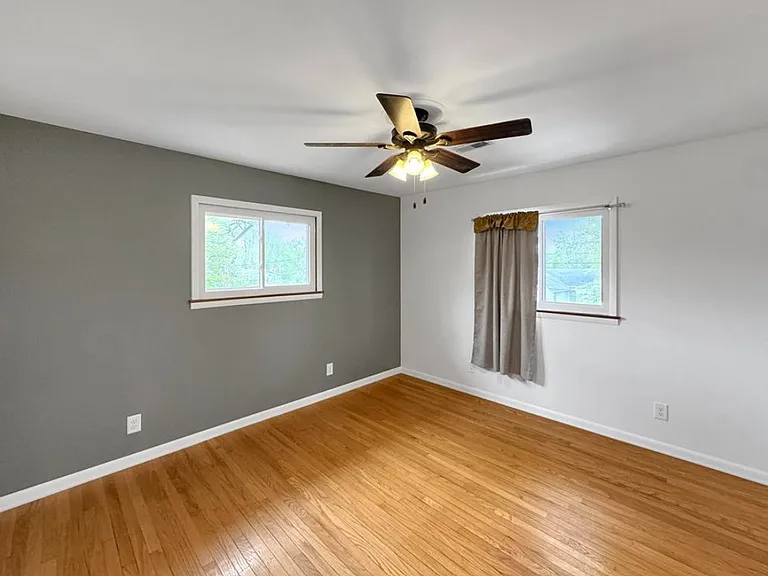 205 S Bryan Ave — Photo 15