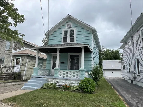 420 Broad St, Conneaut, OH 44030