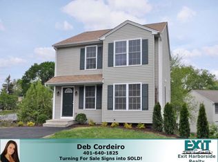 14 Craigie Ave, Johnston, RI 02919