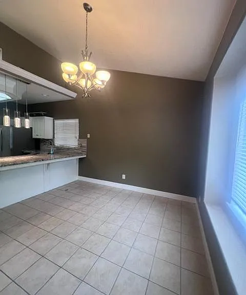 1877 E Turnberry Ave — Photo 35