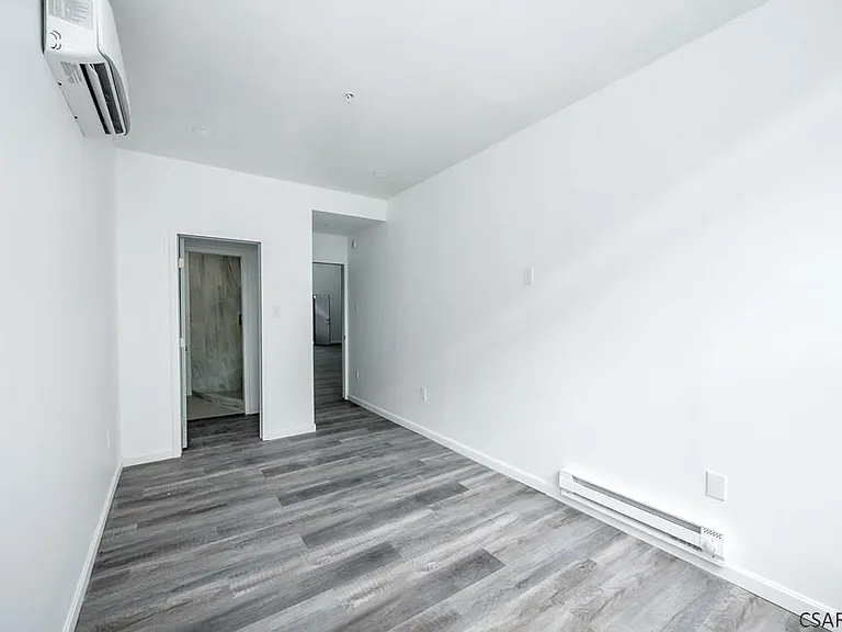 215 Franklin St #302 — Photo 7
