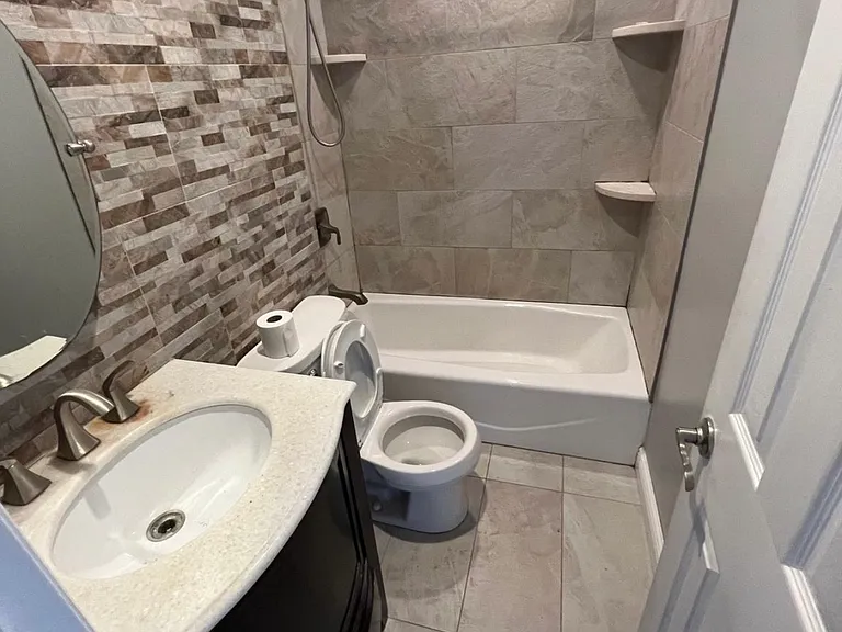 51 Cooke St #2 — Photo 8
