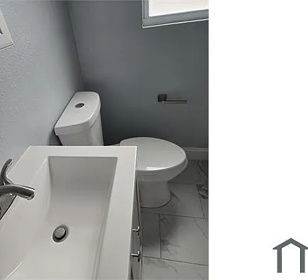 1192 W 10th St #2 — Photo 5