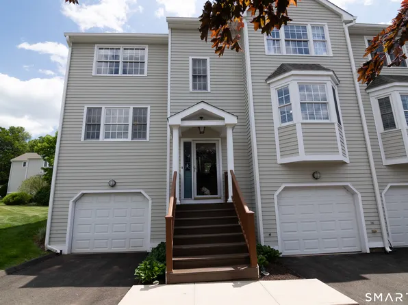 19 Saint Andrews Circle #1, Wallingford, CT 06492