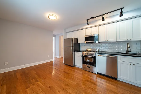 Rented by The Gonzalez Property Group LLC | media 18