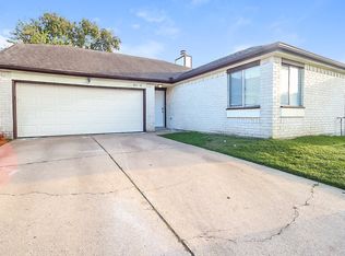 8514 Southmeadow Dr, Houston, TX 77071