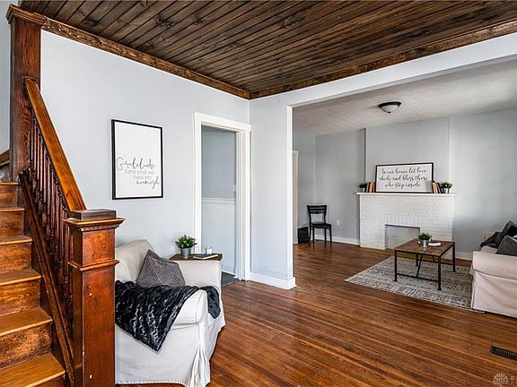 4th image of 104 Edgar Ave