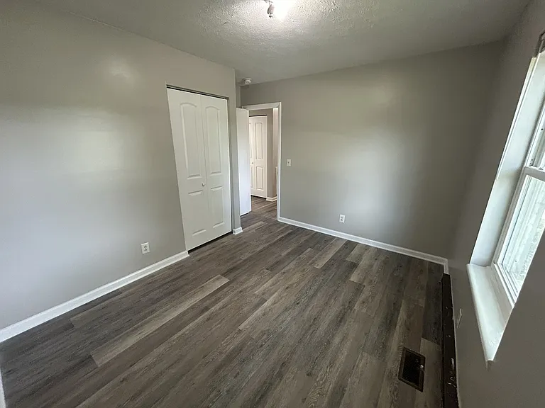 808 Goldcrest Dr — Photo 16