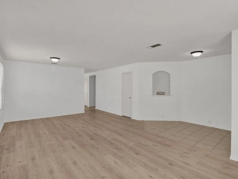 4507 Falcon Dr — Photo 4