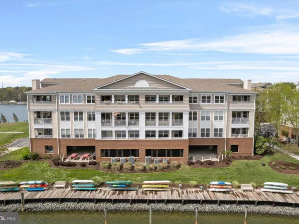 823 Oyster Bay Pl #302, Solomons, MD 20688
