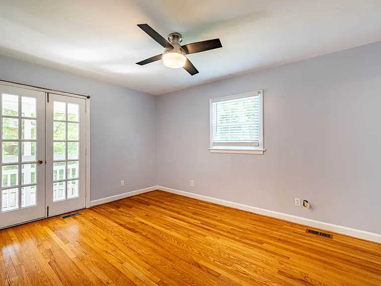 4222 Arbutus Dr — Photo 32