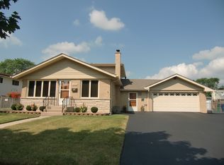 10954 Parkside Ave, Chicago Ridge, IL 60415