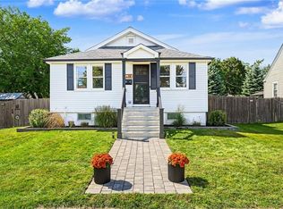 19 Anoka Rd, Warwick, RI 02889