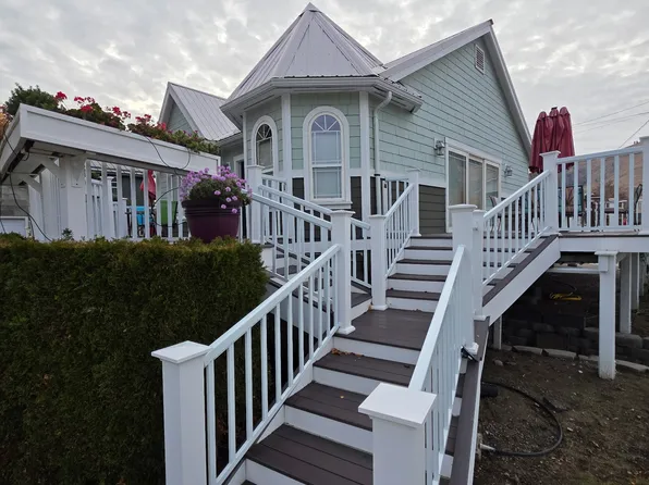 530 E Wapato Ave #A, Chelan, WA 98816