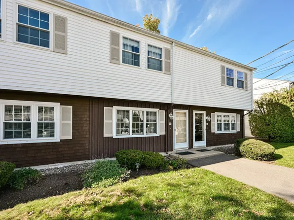 11 Al Pace Dr #B, North Attleboro, MA 02760