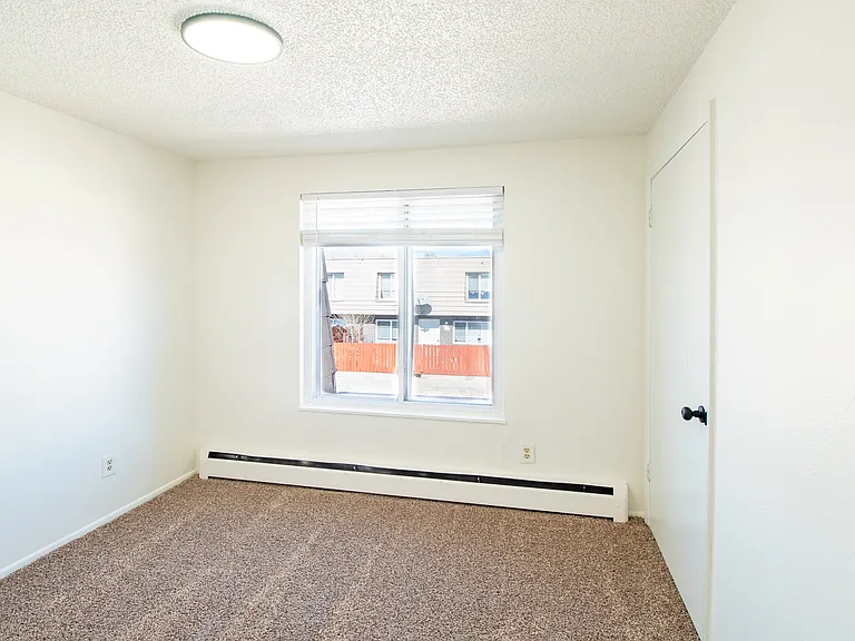 18 Ash Ct — Photo 32