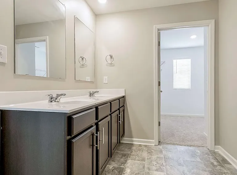 1001 Park View Dr — Photo 8