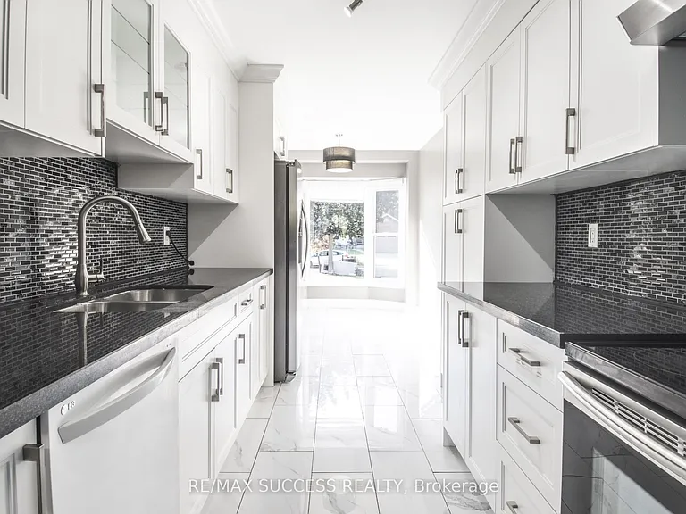 26 Tomahawk Dr — Photo 14