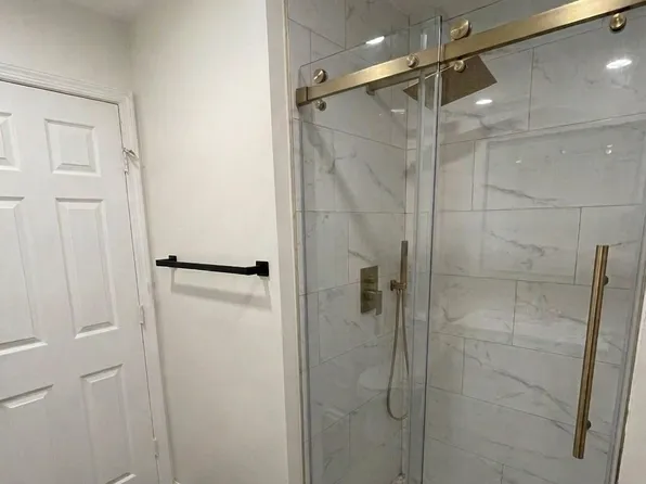 10024 Vanderbilt Cir, Rockville, MD