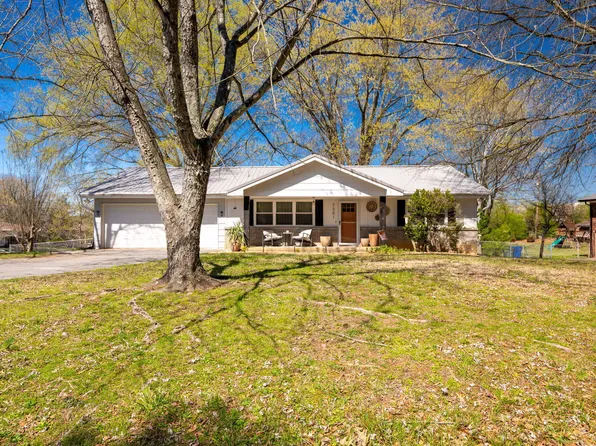 7301 Faye Ave, Chattanooga, TN 37421