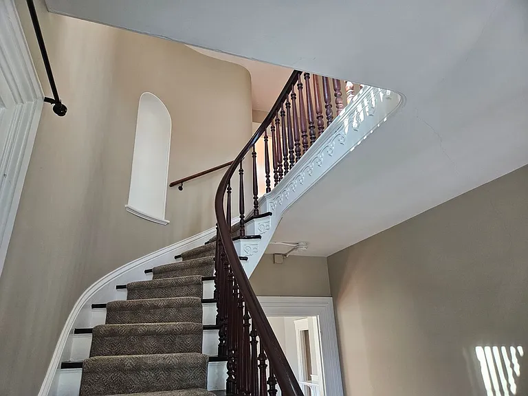 36 Pleasant St — Photo 14