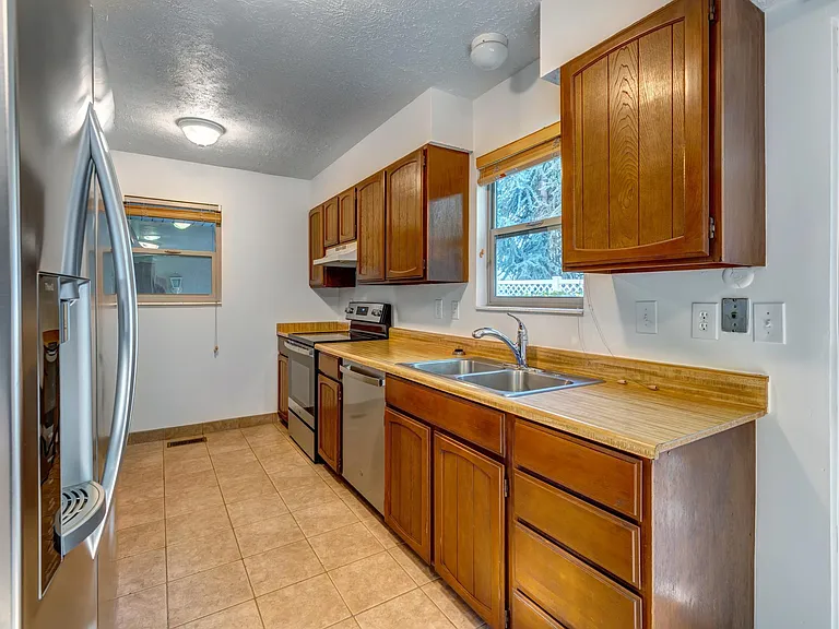 3383 E Bengal Blvd #1 — Photo 5