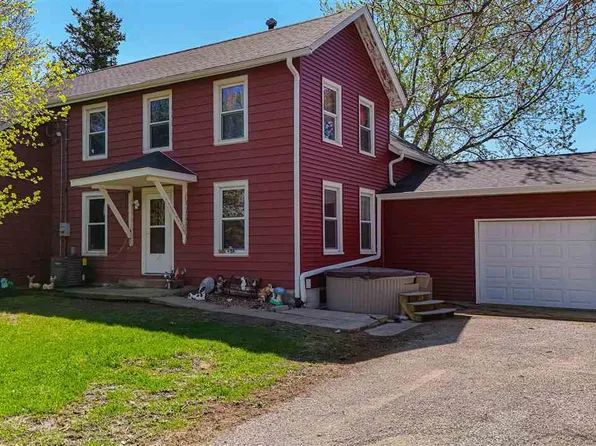 5419 420th St SE, Iowa City, IA 52240