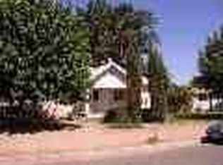 709 Sharon Ave, Madera, CA 93638