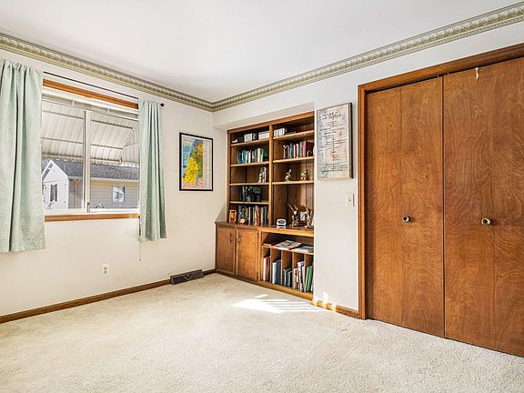 5th image of 5822 Leisure South Dr SE