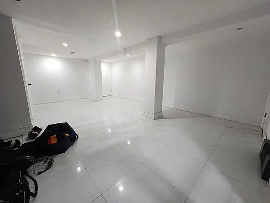 Rented by CENTURY 21 Full Service Realty | media 2