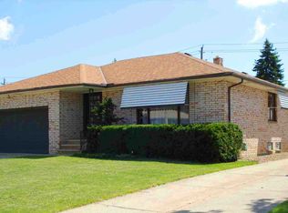 4717 Brook Ln, Brooklyn, OH