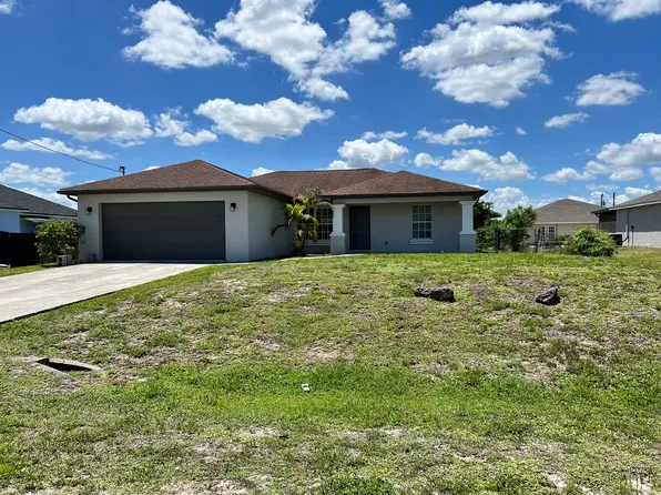 170 Pennfield St, Lehigh Acres, FL 33974