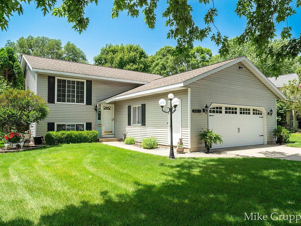 1st image of 2565 Spring Ct