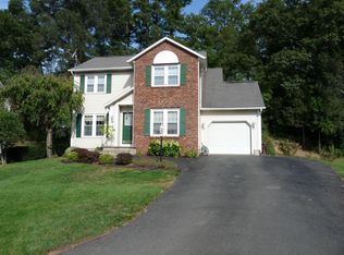 12 Mercy Ct, Albany, NY 12205