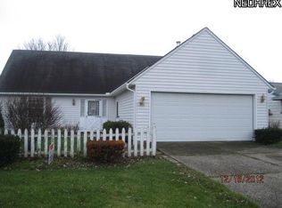 611 Bowling Green Cir, Elyria, OH 44035
