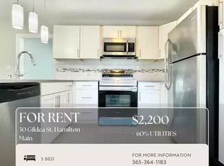 30 Gildea St #1A, Hamilton, ON L8V2G7