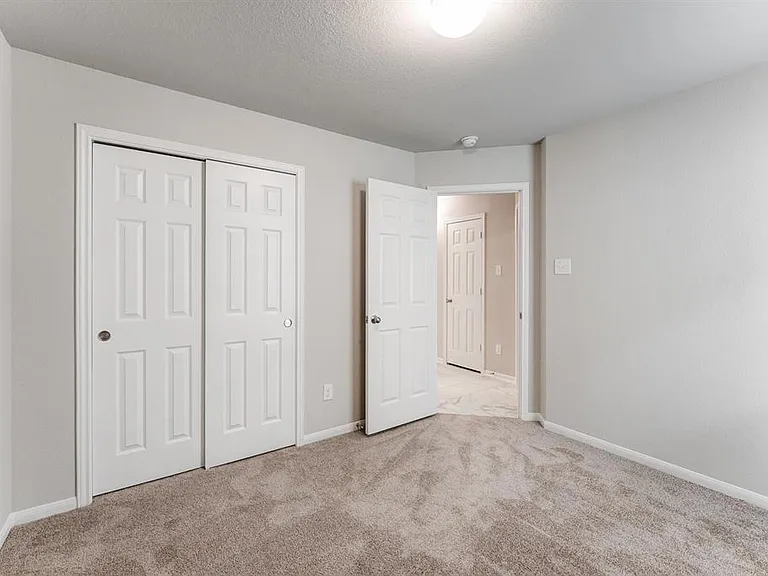 2311 Bright Sunrise Trl — Photo 34
