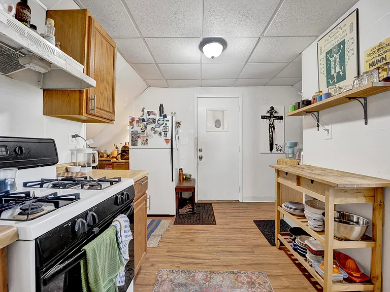 2919 N Seeley Ave #CH2 — Photo 7
