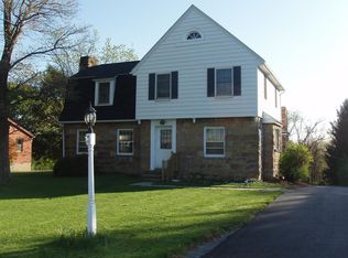 2321 Nicholson Rd, Sewickley, PA 15143