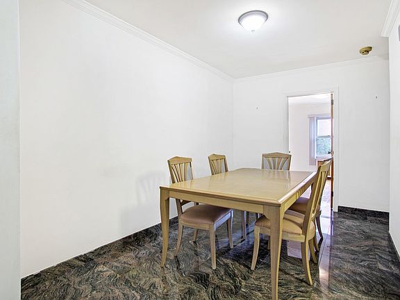 4th image of 17402 Jewel Ave