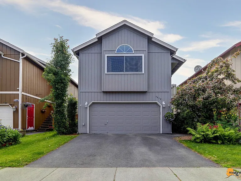3838 Sycamore Loop — Photo 3
